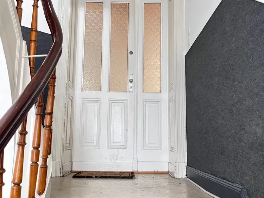 Gemütliche, helle Wohnung in gepflegtem Altbau mit großem Balkon