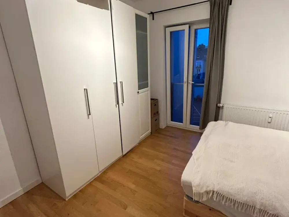 Nachmieter für Zentrale 2 Zimmer-Wohnung in Köln