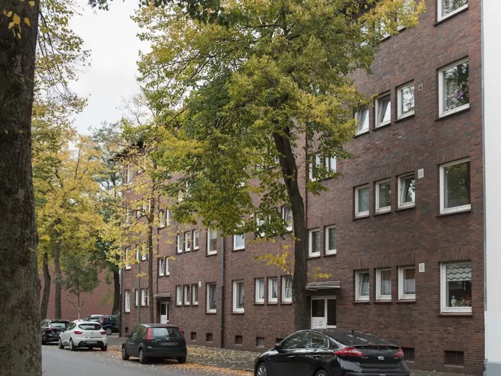 Drei Zimmer, Badewanne und Balkon - Wohnen in der Borgschenhofsiedlung in Duisburg-Friemersheim