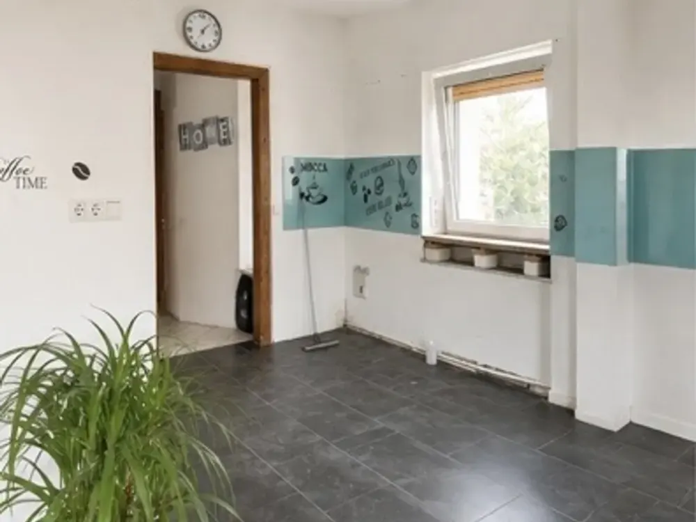 Charmante Altbauwohnung mit viel Potenzial und besonderem Wohnflair