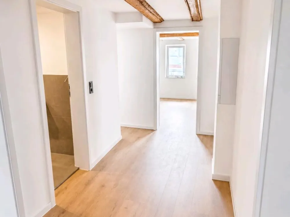 Beautiful Fully Renovated 5-Room Apartment in Oberkaufungen