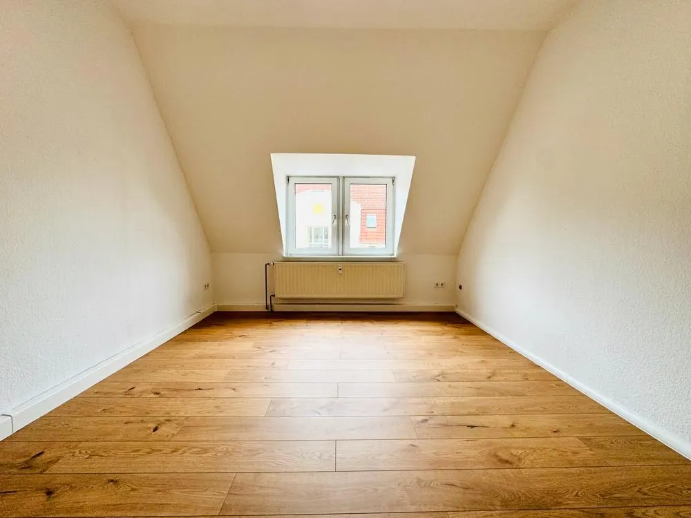 renovierte attraktive 3 Raum Wohnung in Dölitz Dösen ***TOP**** / WG geeignet