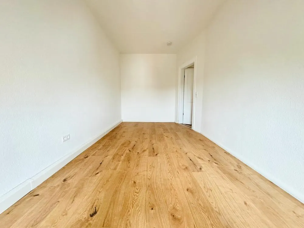 renovierte attraktive 3 Raum Wohnung in Dölitz Dösen ***TOP**** / WG geeignet