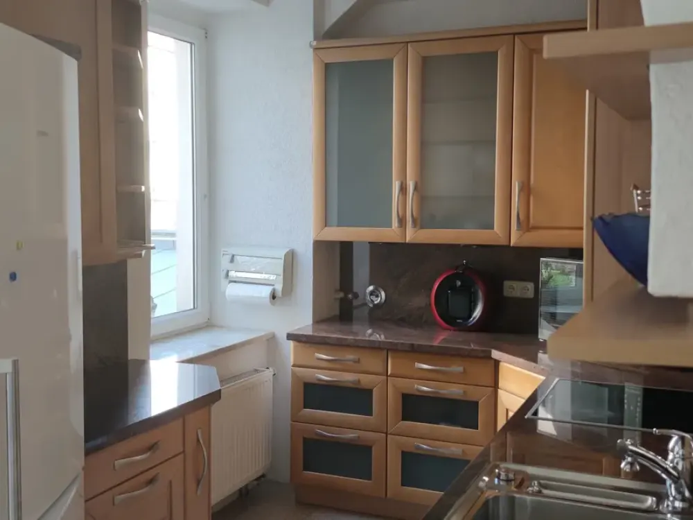 2,5-Zimmer-Wohnung mit Einbauküche, Balkon und 74 m² Wohnfläche, ab 01.09.2026 Privatvermietung, p
