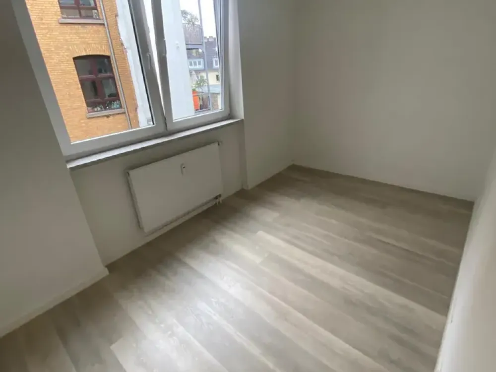 WOHN(T)RAUM...2-Zimmer-Wohnung mit EBK und Duschbad mitten im belgischen Viertel