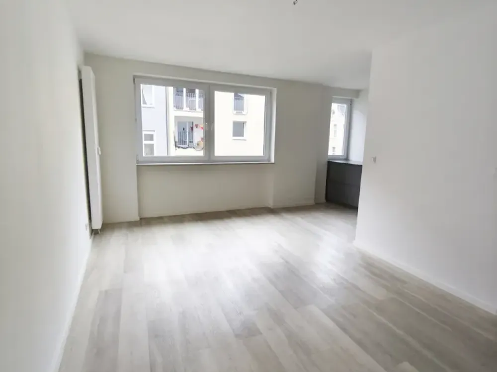 WOHN(T)RAUM...2-Zimmer-Wohnung mit EBK und Duschbad mitten im belgischen Viertel