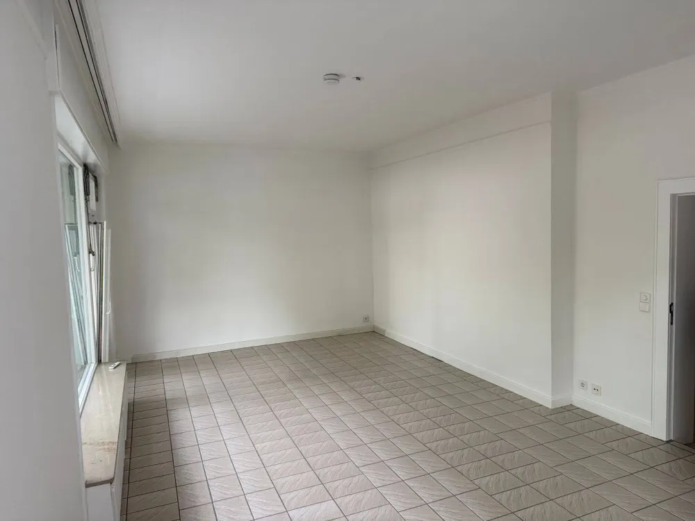 Charmante 2-Zimmer-Wohnung mit Balkon in Bestlage von Berlin-Grunewald