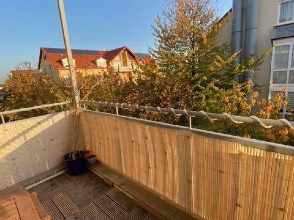 neu renoviert - Balkon -Tiefgarage - Top Lage im Grünen