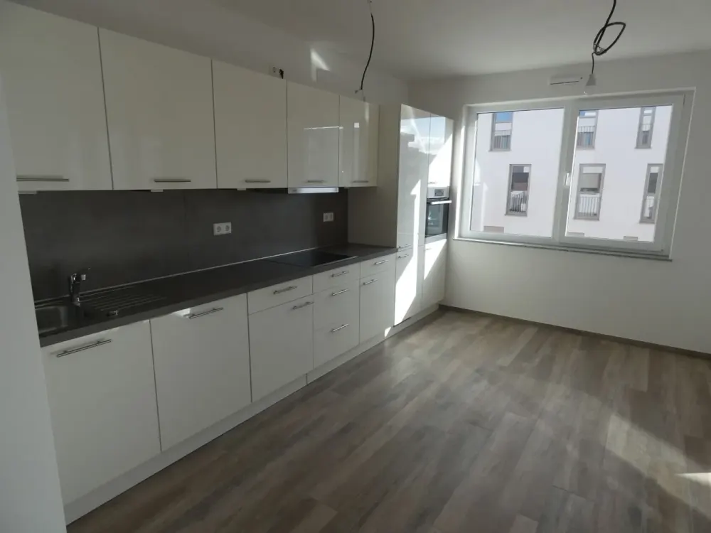 Moderne 3-Zimmer-Wohnung mit Balkon in Hattersheim am Main