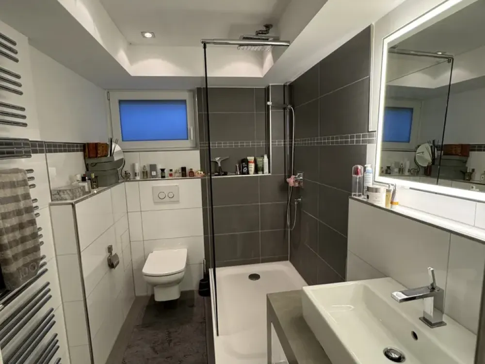 Hochwertige Souterrainwohnung mit zwei Zimmern in Ottobrunn