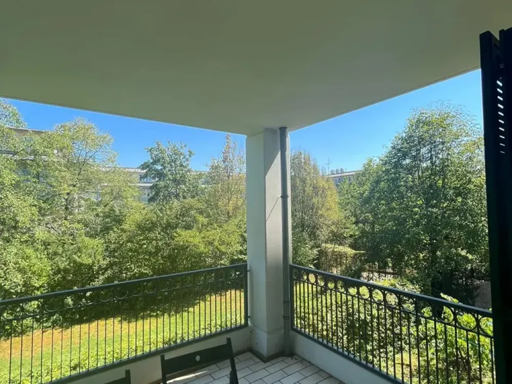 Luxus möblierte 3-Zimmer Whg. Moosach | Balkon | Garage | 1A Lage
