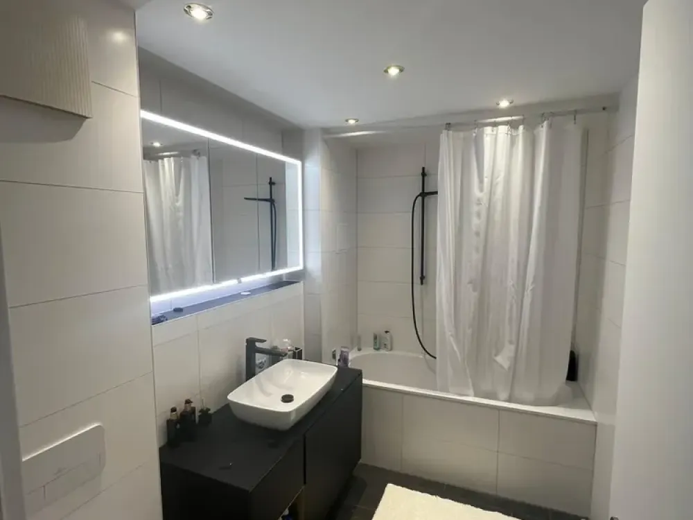 Luxus möblierte 3-Zimmer Whg. Moosach | Balkon | Garage | 1A Lage