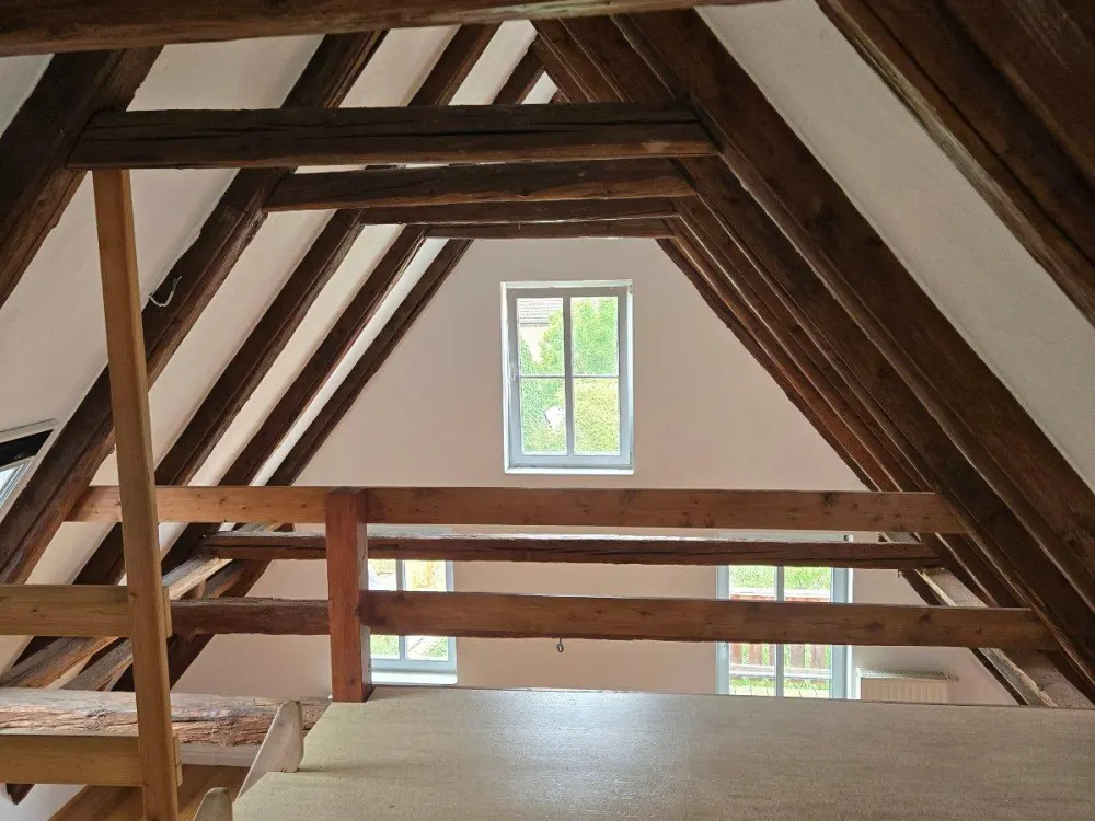 Einzigartig wohnen in Coswig - außergewöhnliche Maisonette mit 2 Balkonen & Garten direkt an der Elbe