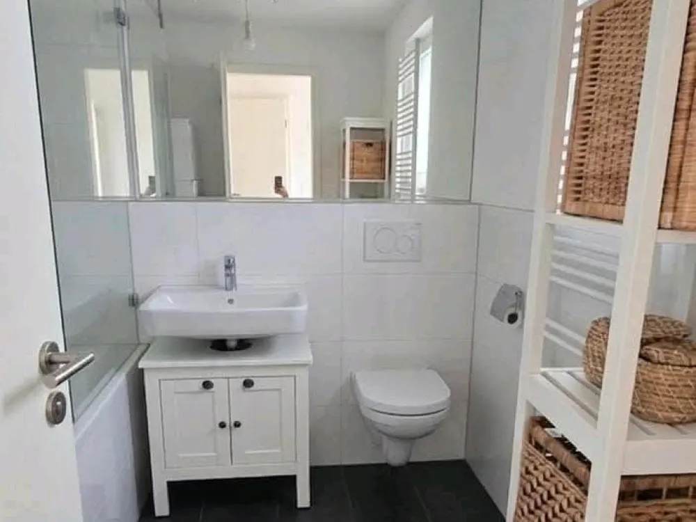 Wunderschöne 2-Zimmer-Wohnung mit Terrasse (Zwischenmiete)