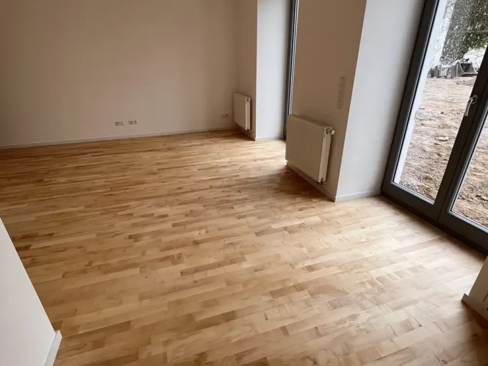 Very beautiful 4-room condominium on the ground floor, WE 2a-1 with garden share