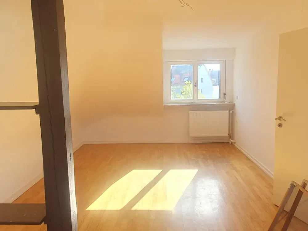 3-Room Attic Apartment in Karlsruhe-Weiherfeld