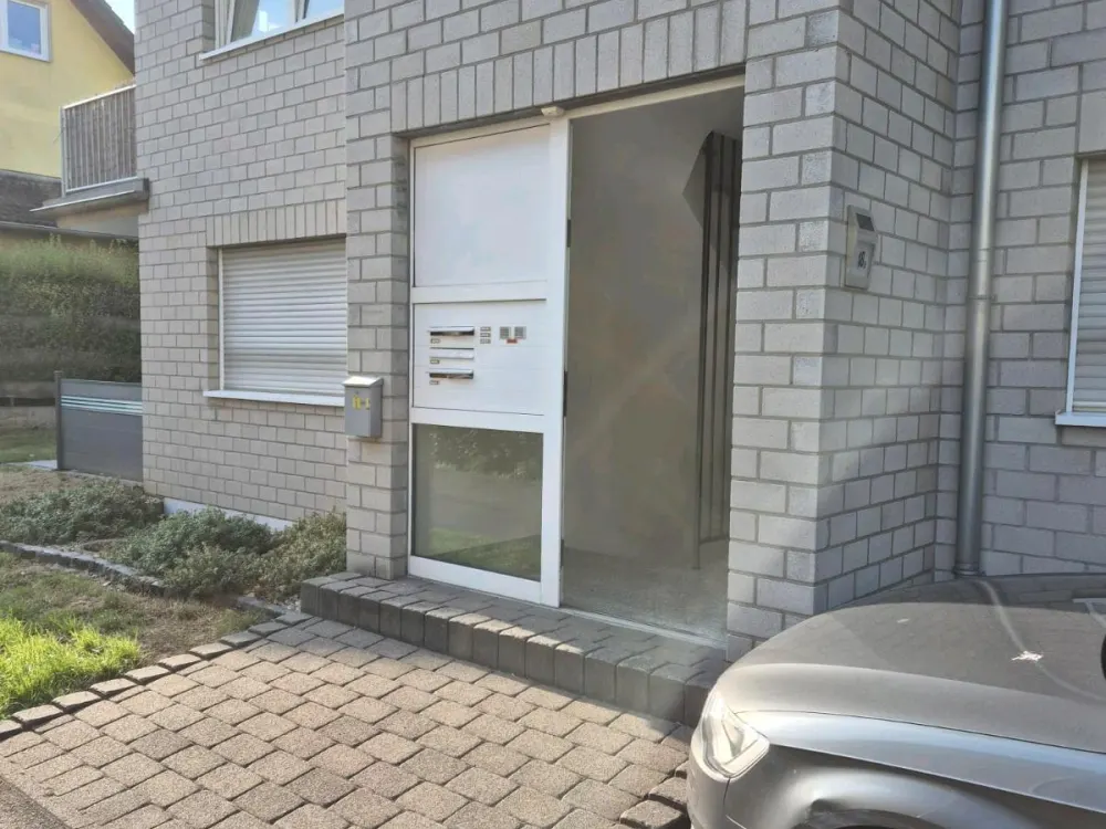 Bright 2.5-Room Apartment at Mitten8