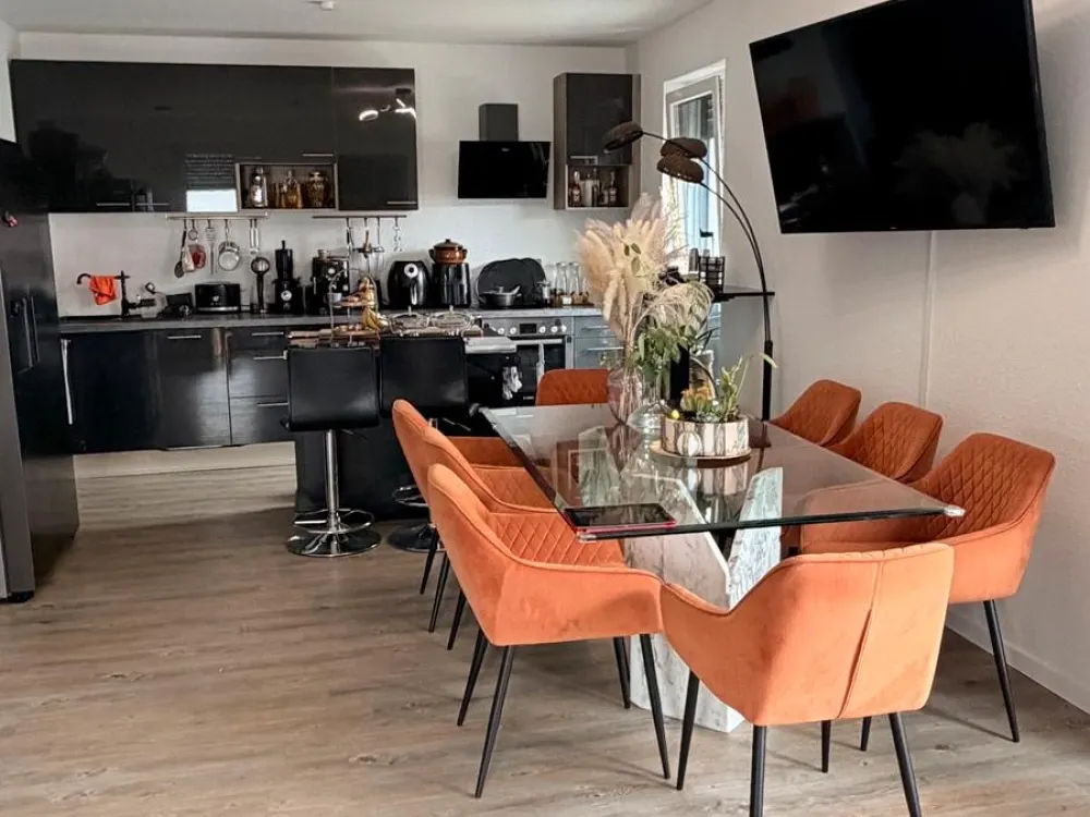 Nachmieter 3 Zimmer Wohnung in Düsseldorf Rath Neubau