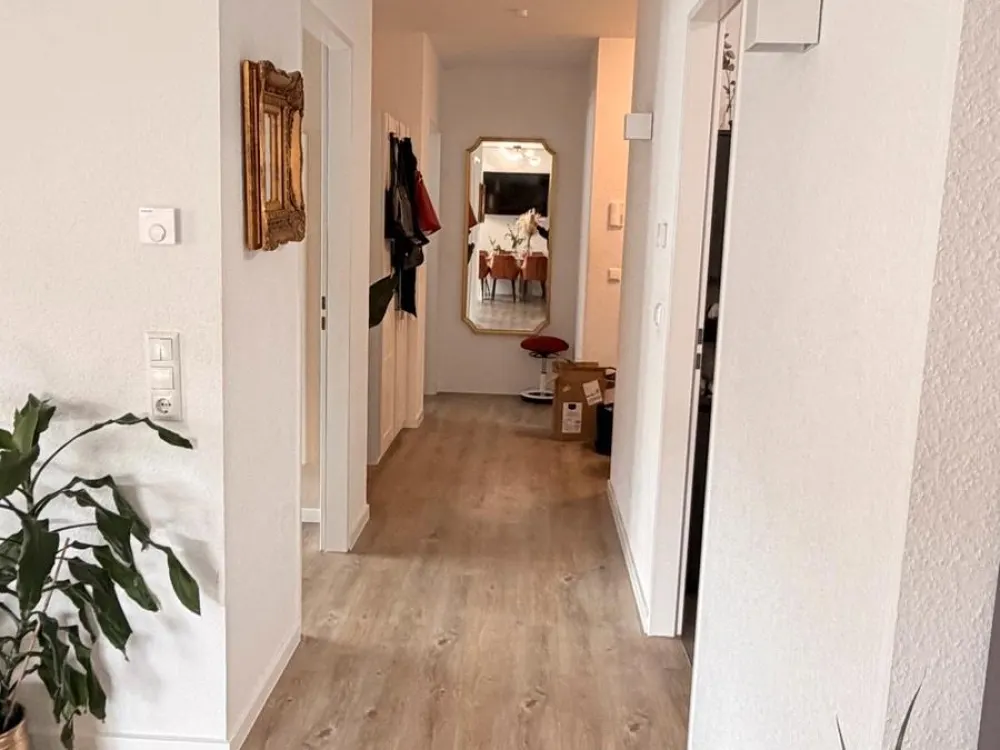 Nachmieter 3 Zimmer Wohnung in Düsseldorf Rath Neubau