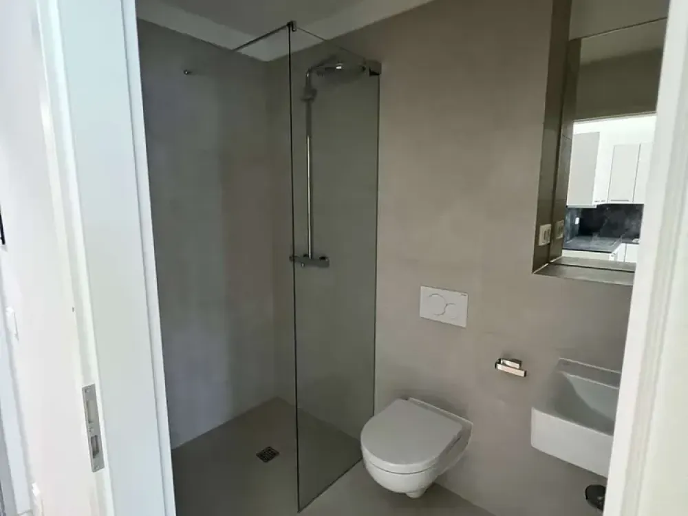 2 Zimmer mit Terrasse