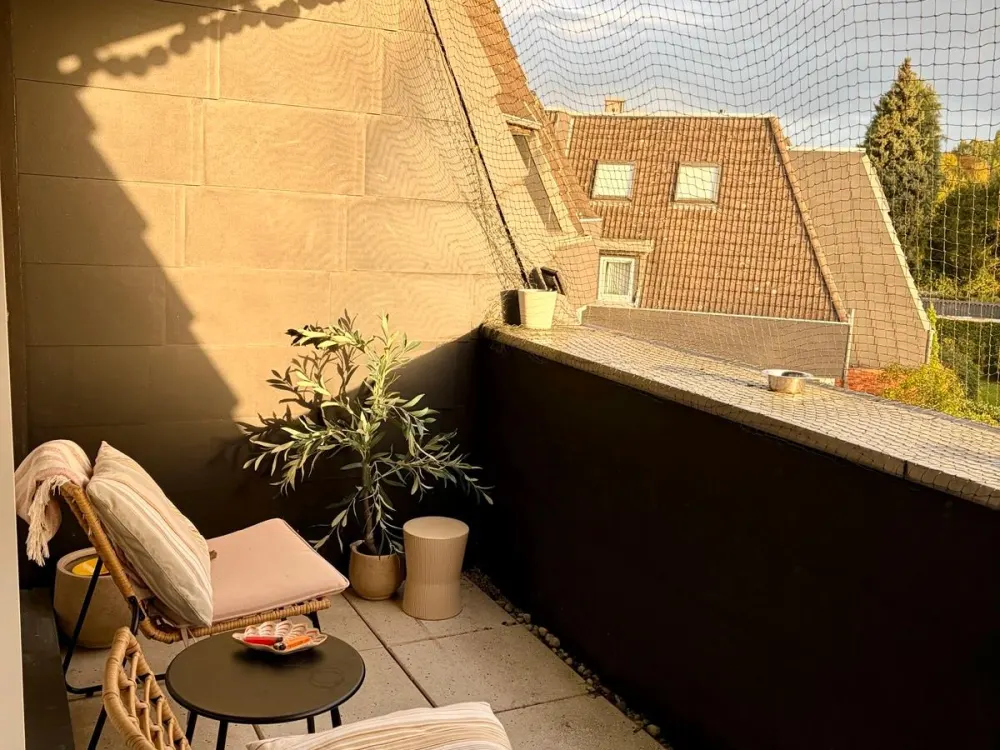 Jan-Mai möbilierte zentrale 3 Zimmer Wohnung mit Balkon