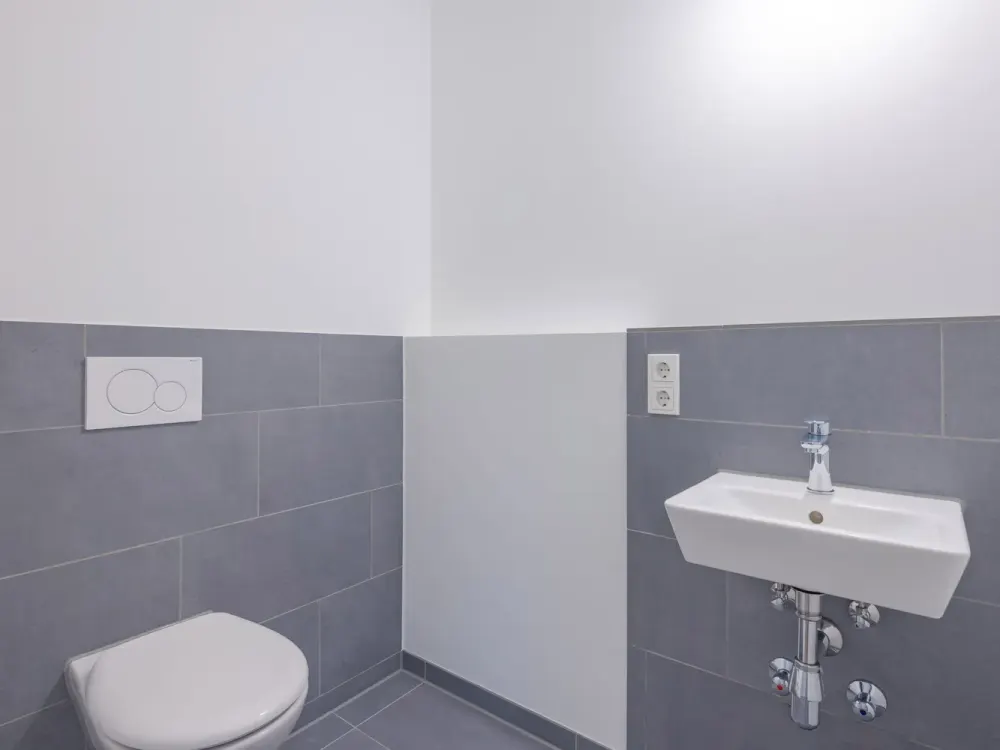 4-Zimmer-Wohnung (Typ 13) mit Balkon, zwei Badezimmern und eigenem Keller | ab sofort verfügbar