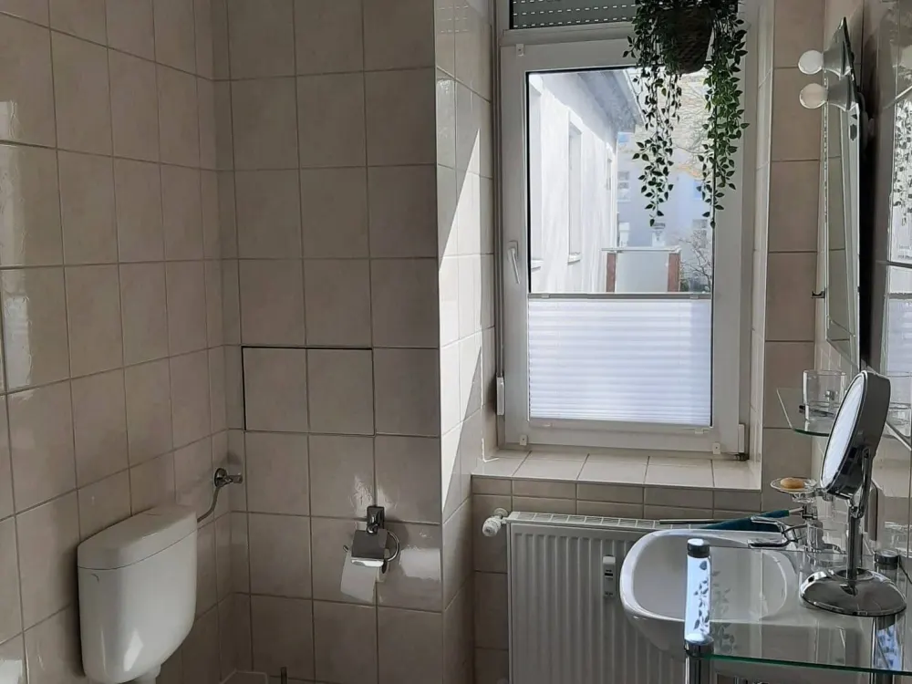 ab 01.01.2027, Wohnen auf Zeit für max. 9 Monate, wir vermieten eine kleine möbilierte 2-Raumwohnung in der KTV, keine Monteure, keine WG´s