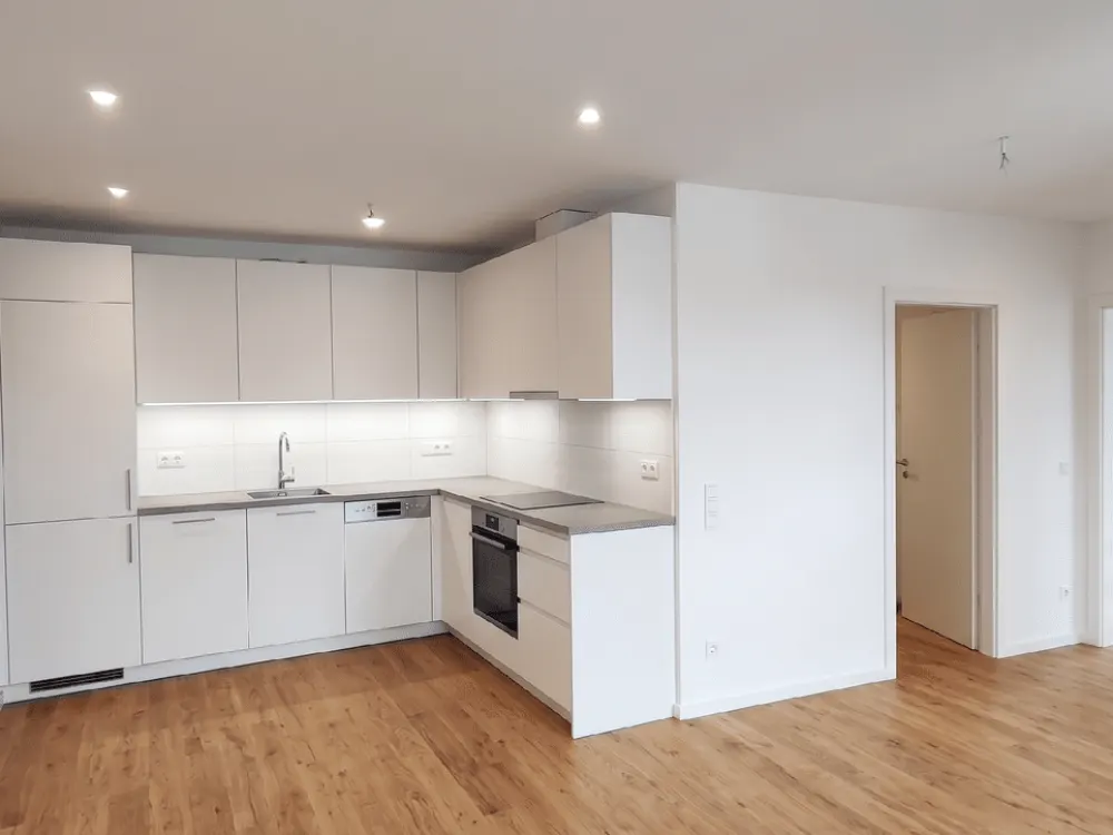 SCHNELL TERMIN MACHEN! Traumhafte 2-Zimmer-DG-Wohnung im Erstbezug + moderner Neubau + Lift + FuBo-Heizung + Parkett + Bäckerei im Haus