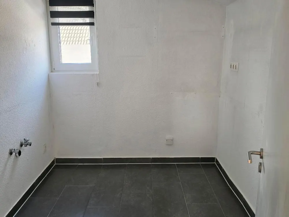 Helle 2 Zimmer-Dachgeschosswohnung in Kahl am Main