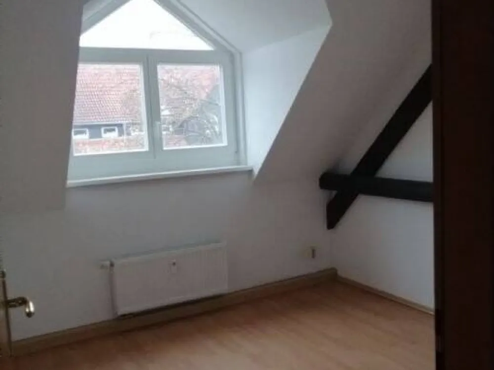 1-Raum Wohnung im DG