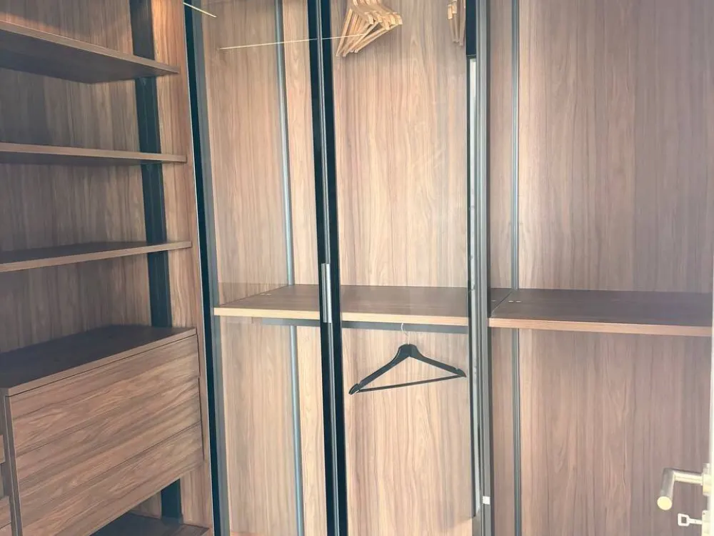 Moderne wohnung mit terrasse