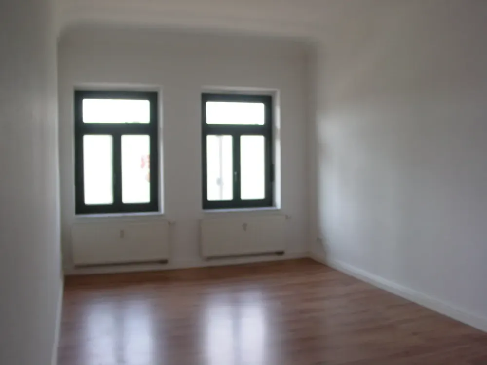 +++3-Raum-Wohnung Hochparterre mit 2 Bädern und Balkon+++