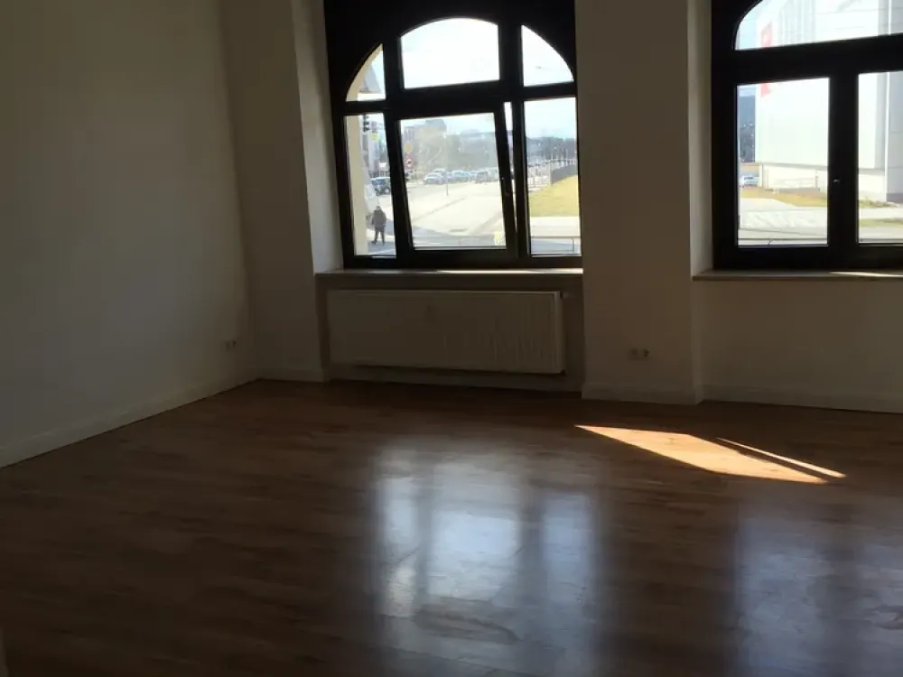 +++3-Raum-Wohnung Hochparterre mit 2 Bädern und Balkon+++
