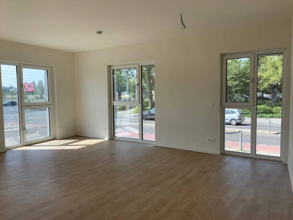 Letzte Einheit- 4-Zimmer-Erdgeschosswohnung mit zwei Bädern