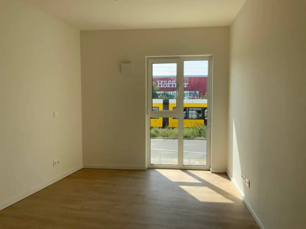 Letzte Einheit- 4-Zimmer-Erdgeschosswohnung mit zwei Bädern