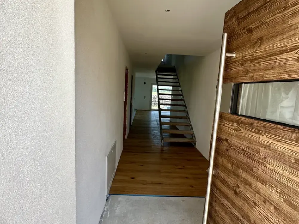 First Occupancy "BEIM-BRÄUA" - Exclusive 5-Room Maisonette Apartment with House Character, Garden + Terrace