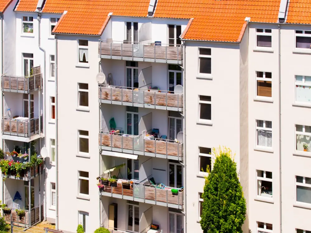 ** Gemütliche Altbauwohnung mit Echtholz-Dielenboden - Zentrale Lage **