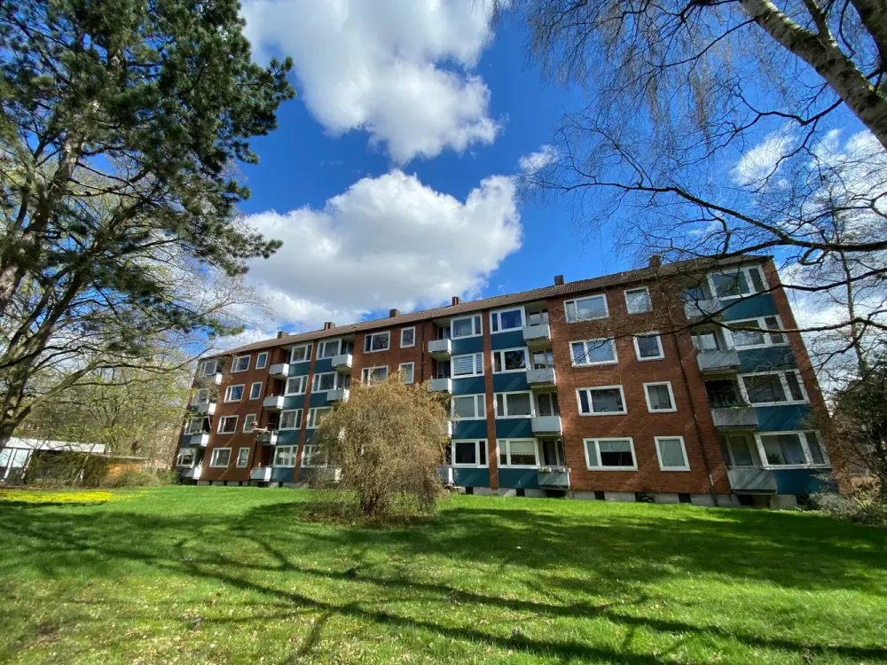 Komplett sanierte 2-Zimmer-Wohnung mit Balkon