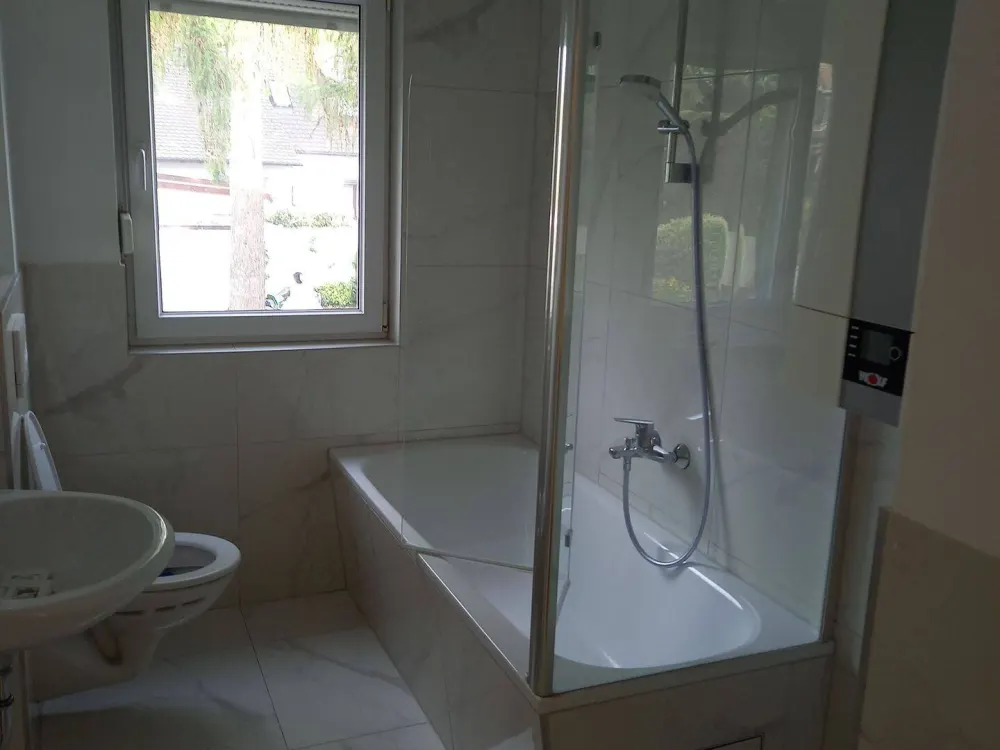 Helle, modernisierte Wohnung im 1.OG Reichelsdorf,