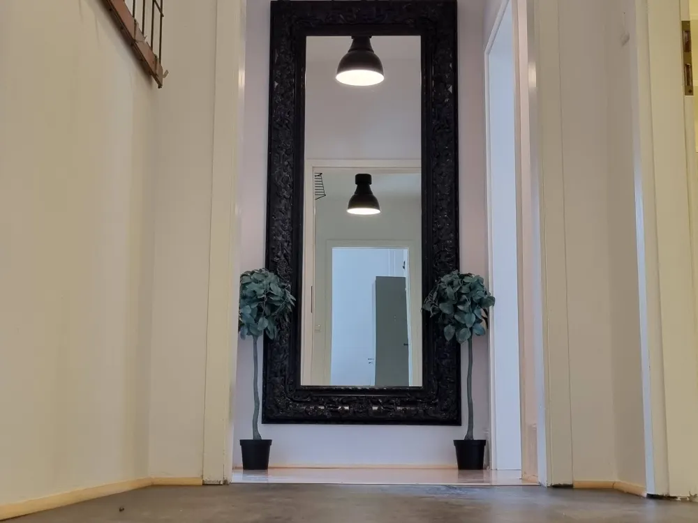 Großes helles Zimmer in 3 er WG