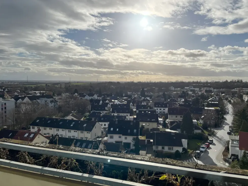 1 Zimmer, Küche, Bad, Balkon, TG-Platz frei ab 01.10.2026