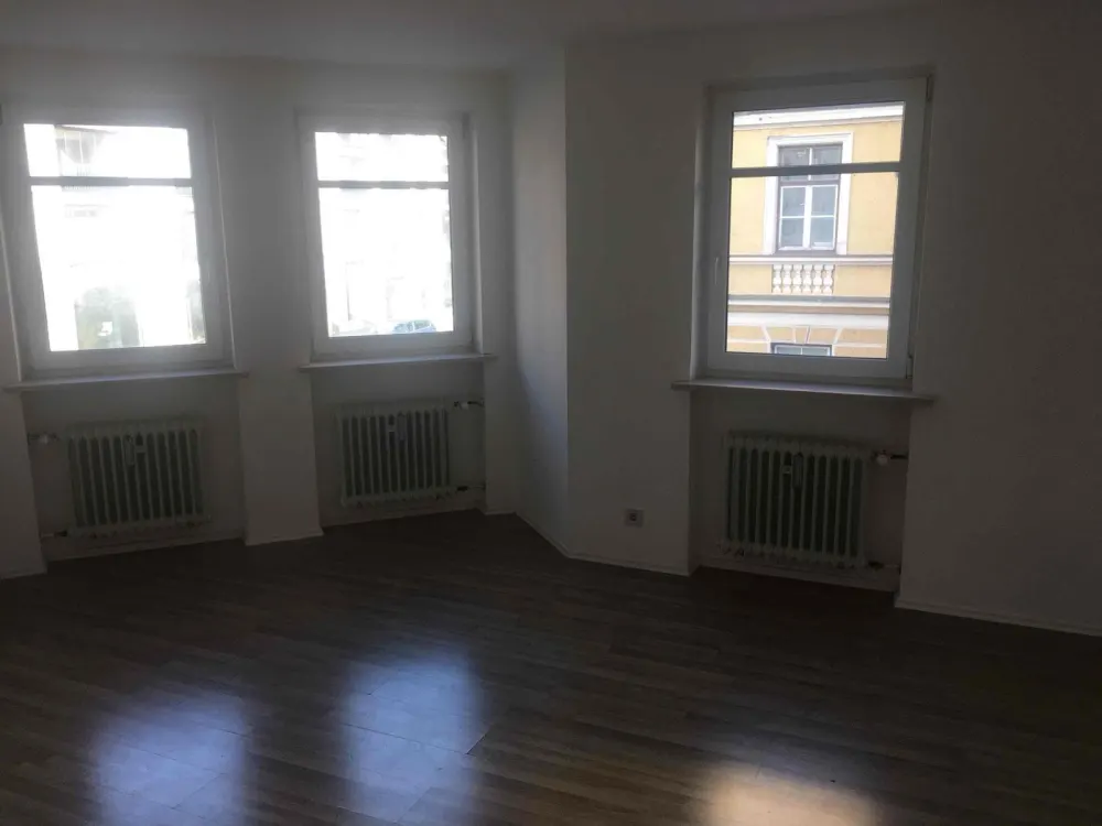Zwei Zimmerwohnung in Pasing (nähe Pasinger Marienplatz)
