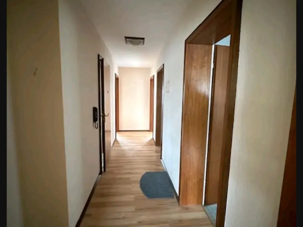 WG zimma zu vermieten gutte lage mit Balkon möbiliert