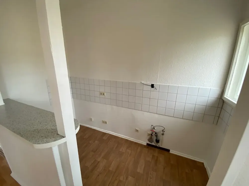 Gepflegte Wohnung unterm Dach mit Balkon in Alt-Hohenschönhausen ab sofort neu zu vermieten