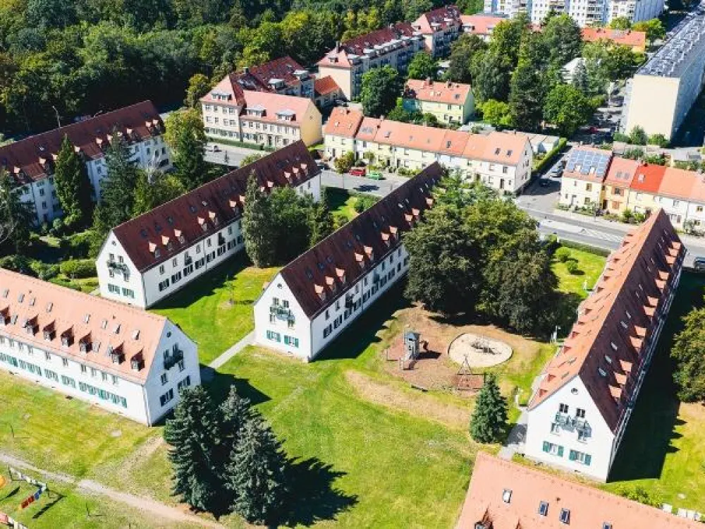 Wohnküche, Parkett & Wanne: 2-Zi.-Maisonetten-Wohnung // sofort frei