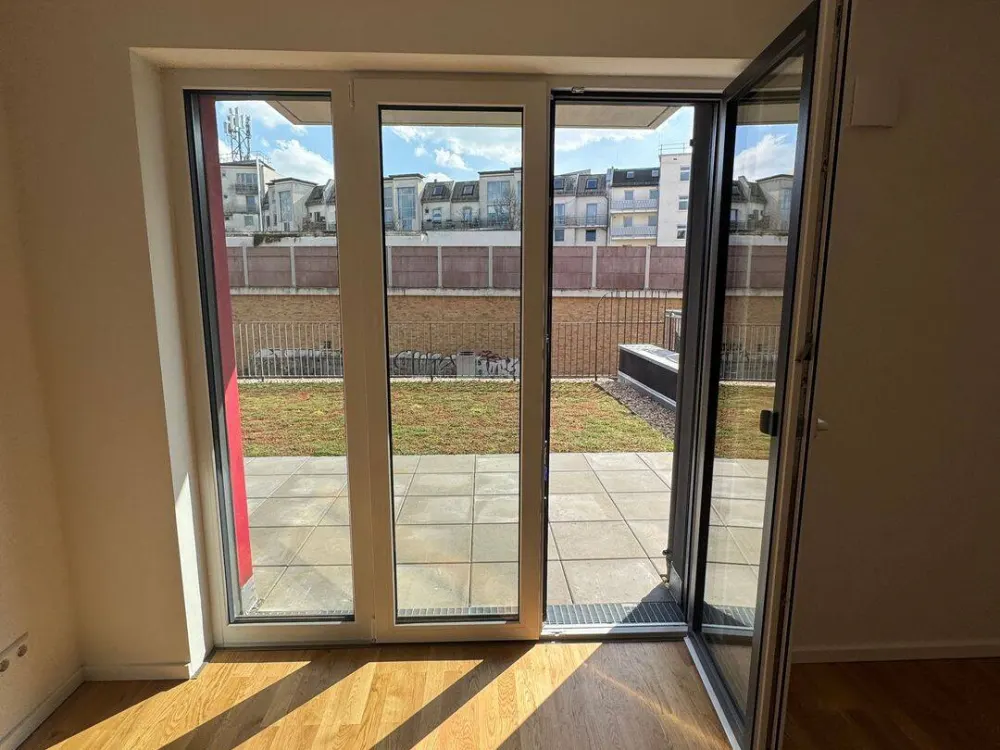 Schöne 1 Zimmer Wohnung mit großer Terrasse zur Sonnenseite