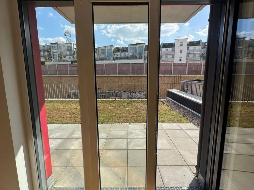 Schöne 1 Zimmer Wohnung mit großer Terrasse zur Sonnenseite