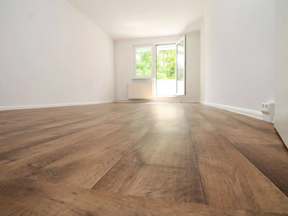 Erstbezug mit Balkon und bodengleicher Dusche