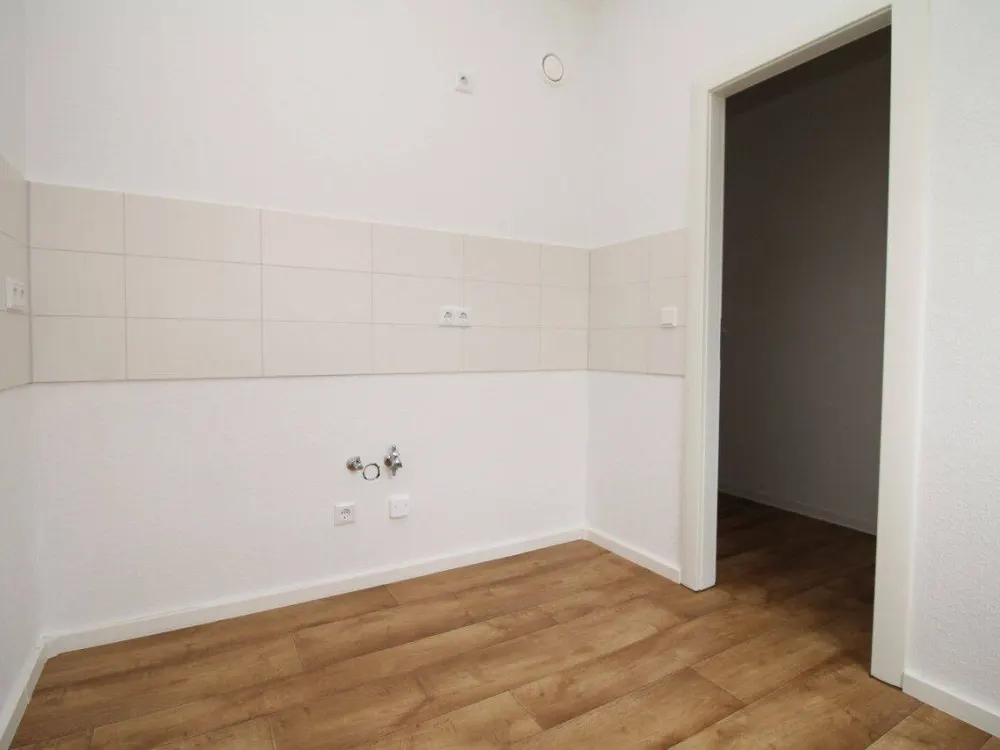 Erstbezug mit Balkon und bodengleicher Dusche
