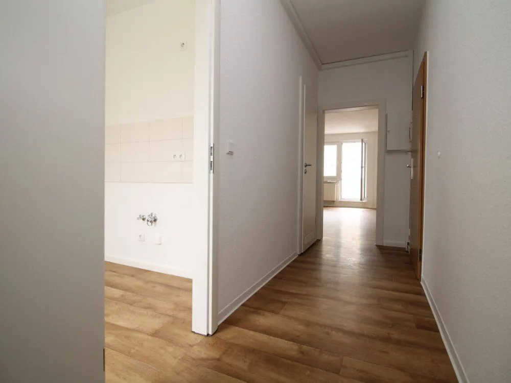 Erstbezug mit Balkon und bodengleicher Dusche
